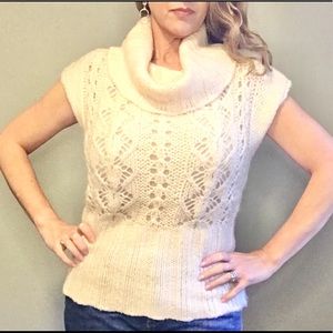 bebe Pink Cable Knit Cowl Neck Cap Sleeves Sweater Vest Size Large